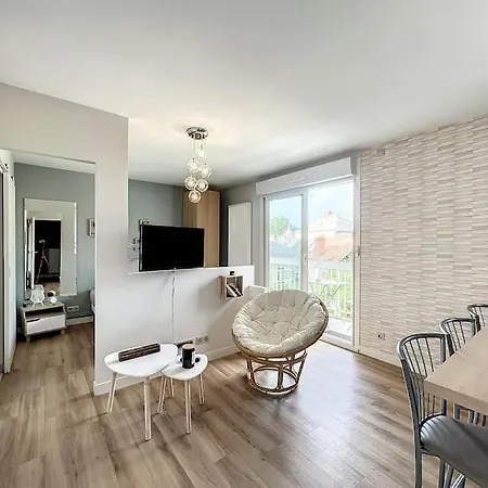 Appartement Le Mignon - Gare à 1 Minute - Parking Privé - Entrée Autonome