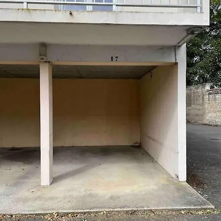 Le Mignon - Gare à 1 Minute - Parking Privé - Entrée Autonome Appartement Châtellerault