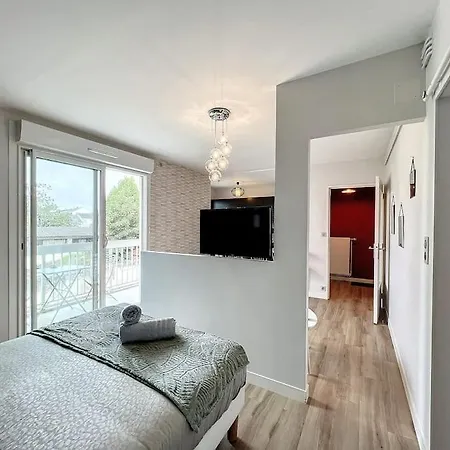 Appartement Le Mignon - Gare à 1 Minute - Parking Privé - Entrée Autonome *